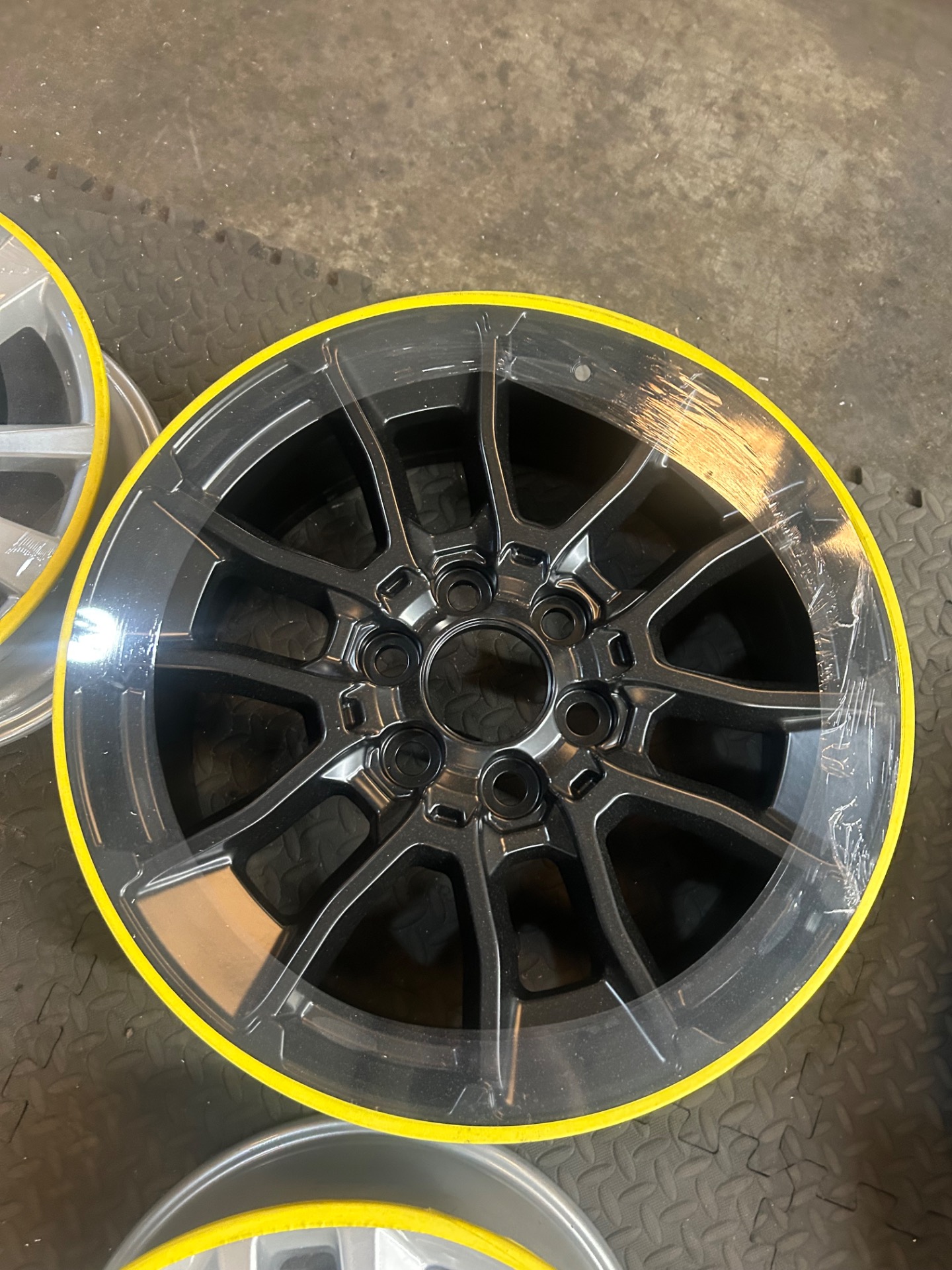 Toyota Tundra (2022-2025) OEM WHEEL RIM 14x6